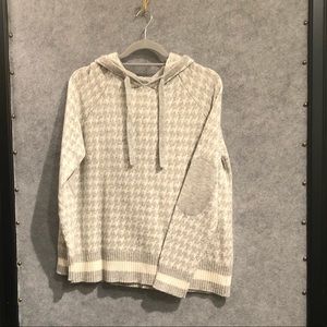 Jamison houndstooth sweater